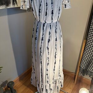 Elegant White and Black Maxi Dress